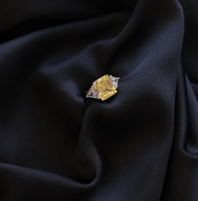 Кольцо "TOSYA PREMIUM" с желтым фианитом Diamond