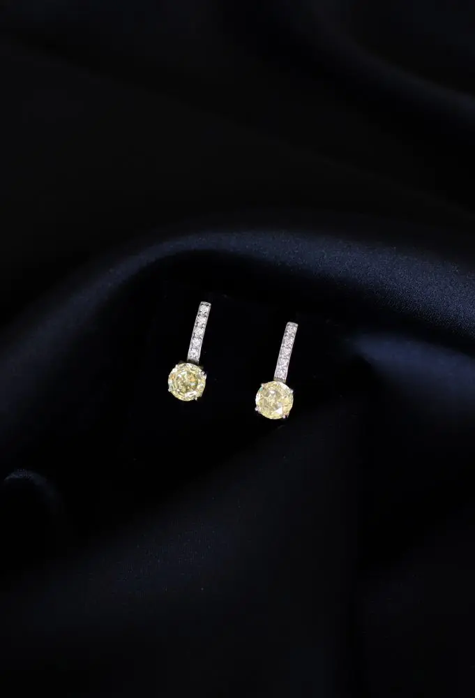 Серьги TOSYA PREMIUM с фианитом diamond на английском замке